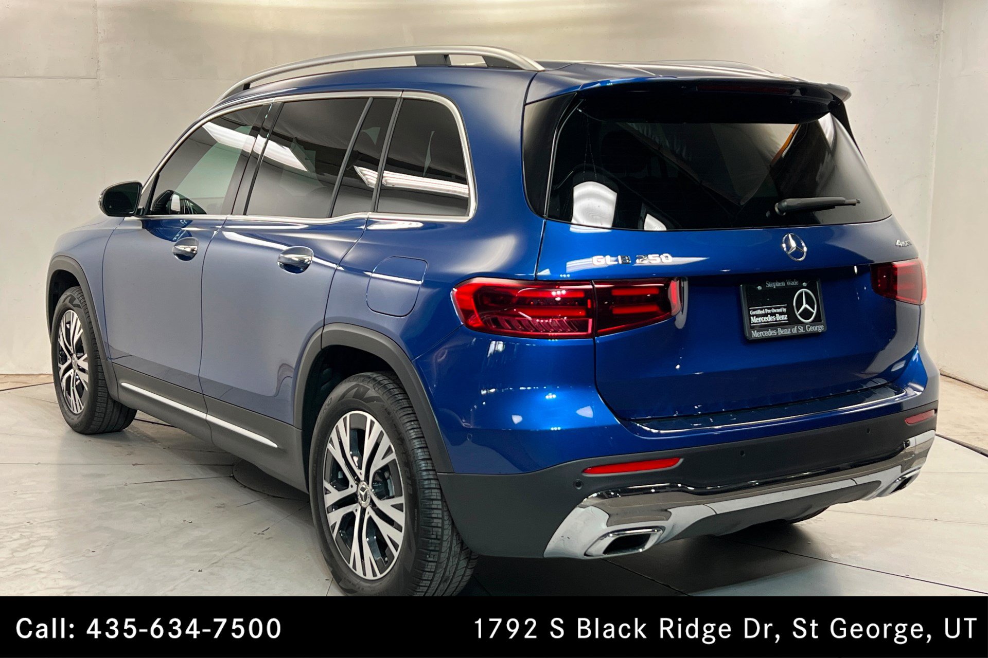 Certified 2026 Mercedes-Benz GLB 250 4MATIC image 3