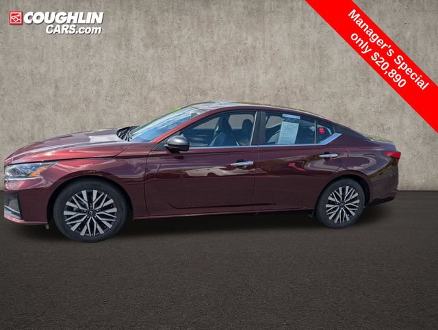 Certified 2025 Nissan Altima 2.5 SV FWD image 4