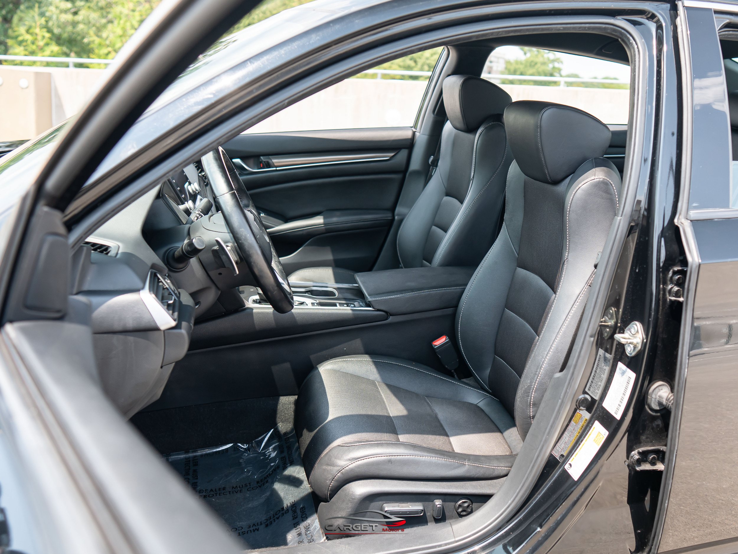 Used 2019 Honda Accord Sport image 16