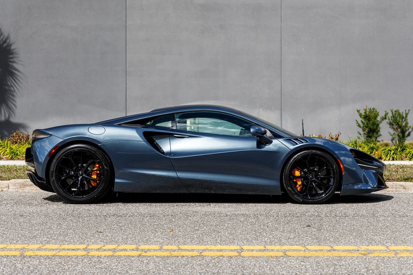 New 2026 McLaren Artura RWD image 5