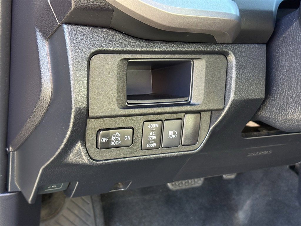 Used 2019 Toyota Tacoma Limited image 19