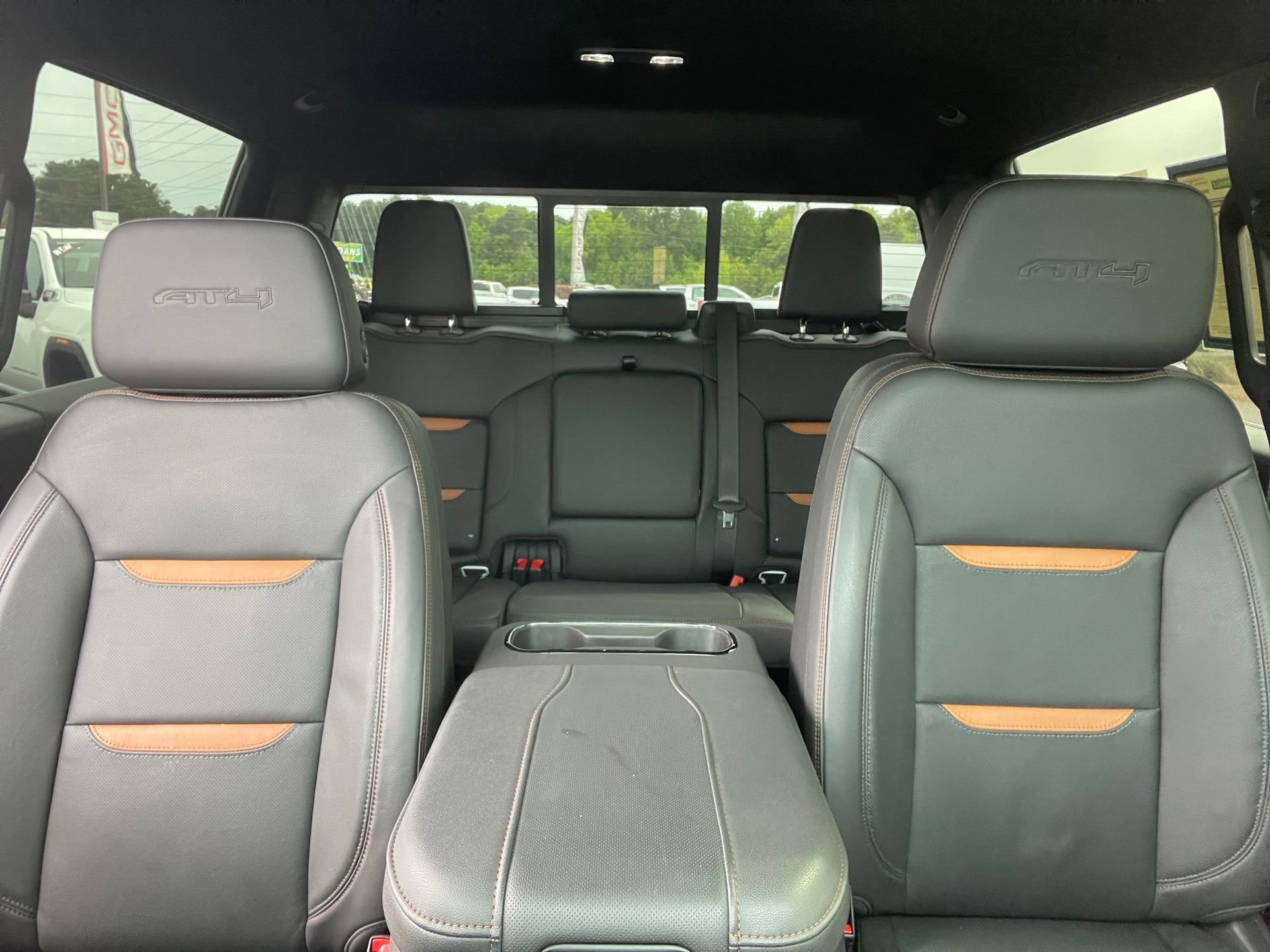 Used 2024 GMC Sierra 1500 AT4 w/ Technology Package image 29