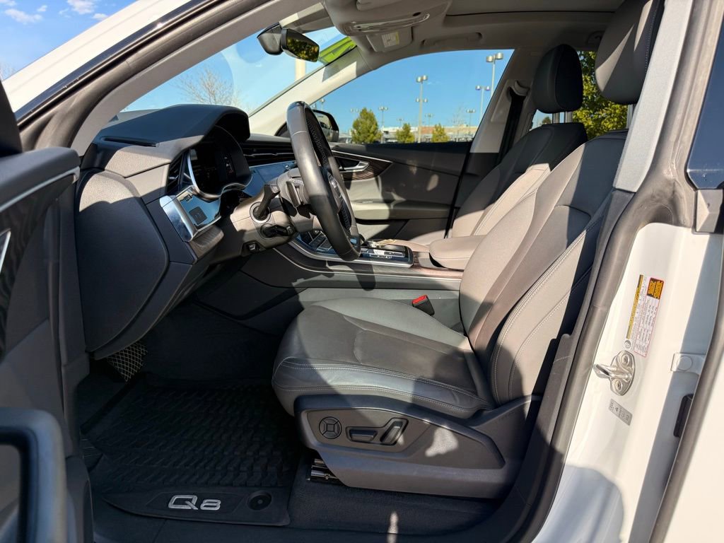 Used 2021 Audi Q8 Premium Plus w/ Premium Plus Package image 13