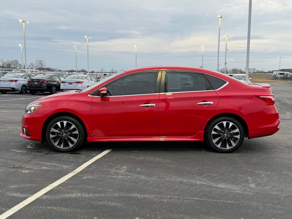 Used 2019 Nissan Sentra SR w/ Premium Package (SR) image 8