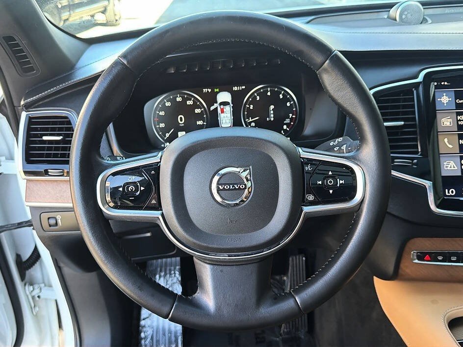 Used 2017 Volvo XC90 T6 Inscription w/ Vision Package AWD/4WD image 7