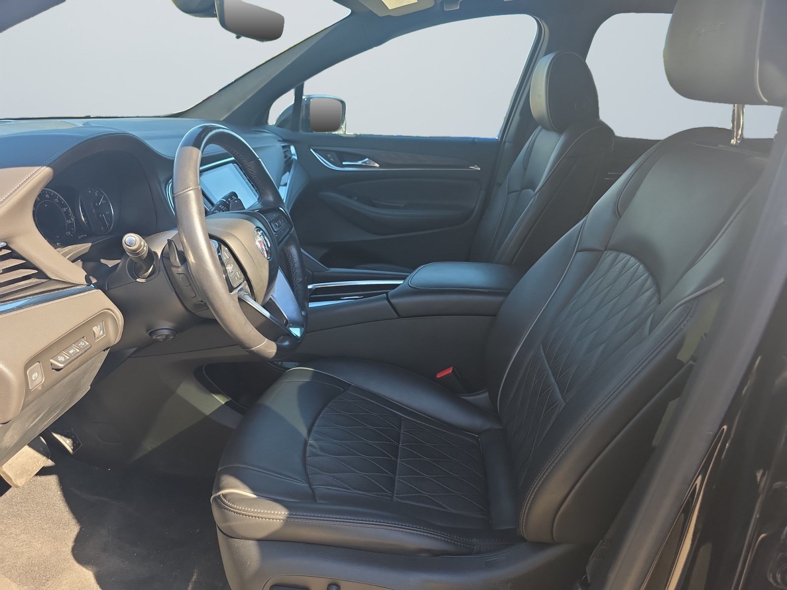 Used 2024 Buick Enclave Avenir w/ Avenir Technology Package AWD/4WD image 11