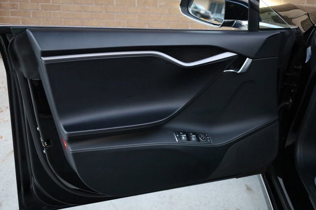 Used 2020 Tesla Model S Long Range Plus image 13