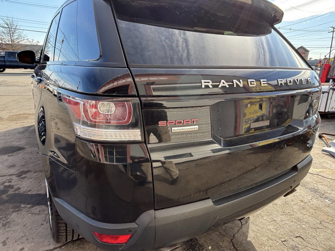 Used 2015 Land Rover Range Rover Sport Supercharged AWD/4WD image 8