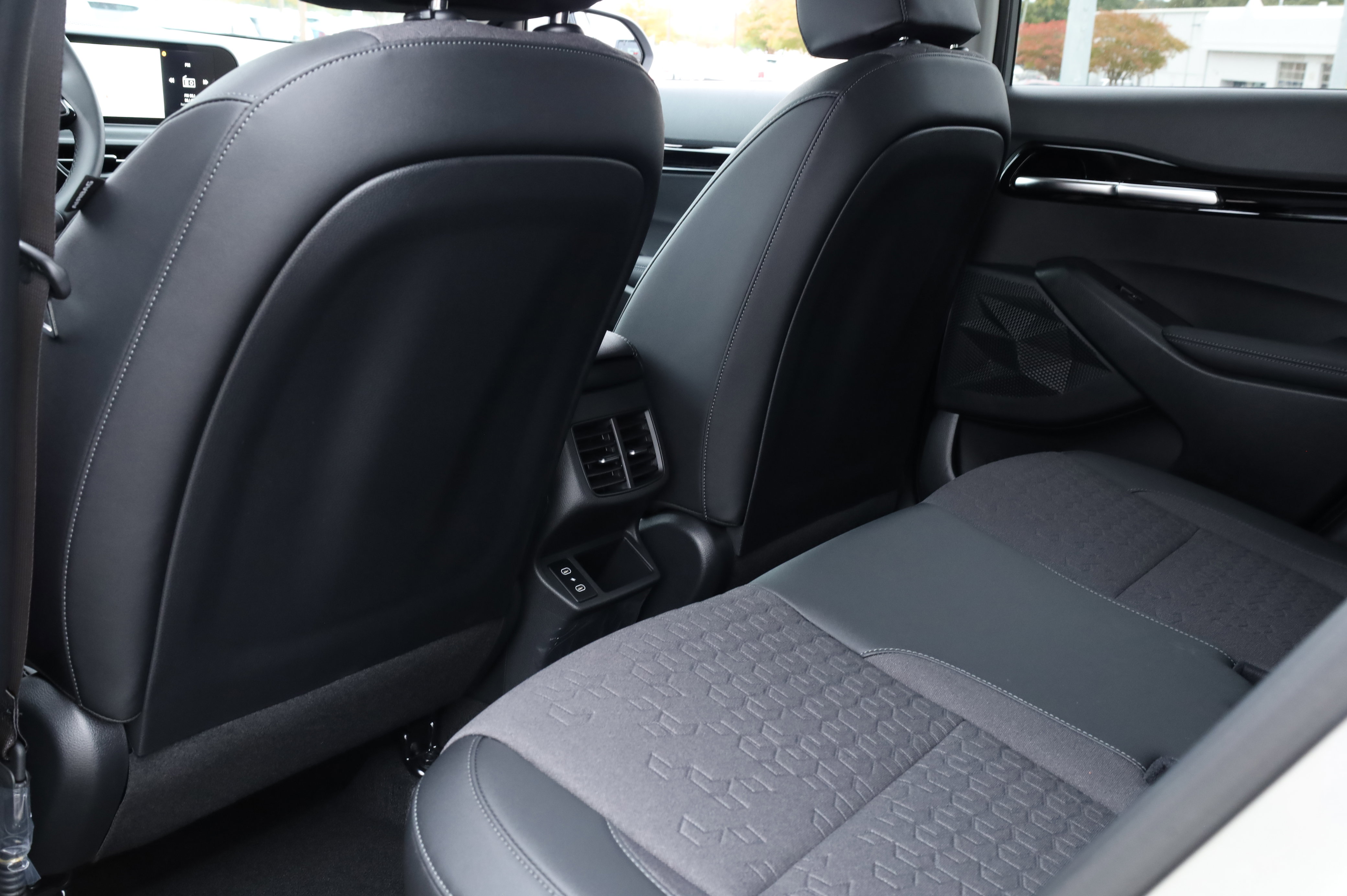 New 2026 Kia Seltos S image 32