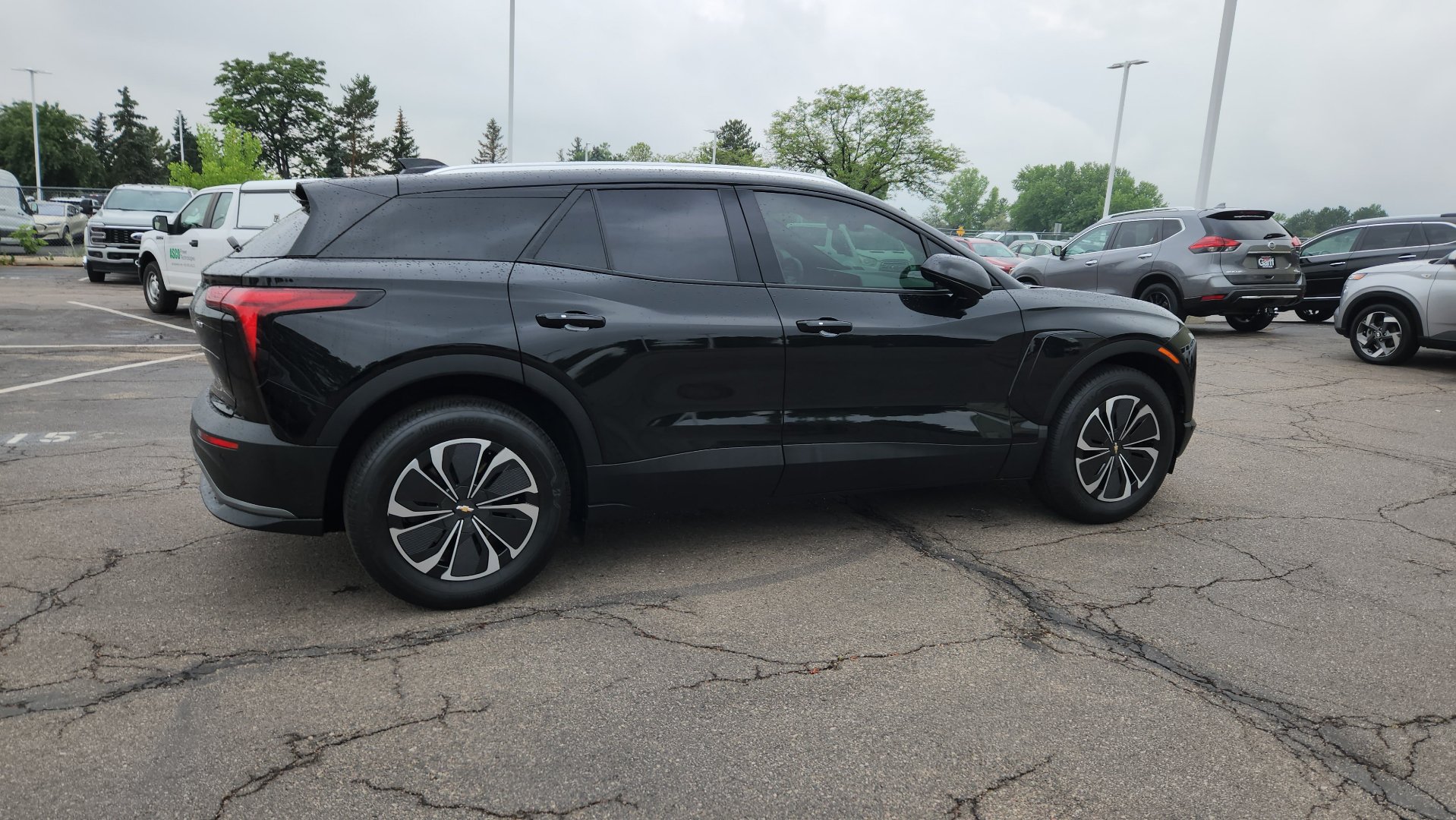 Used 2024 Chevrolet Blazer EV LT AWD/4WD image 9