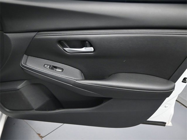 Used 2025 Nissan Sentra SV image 27