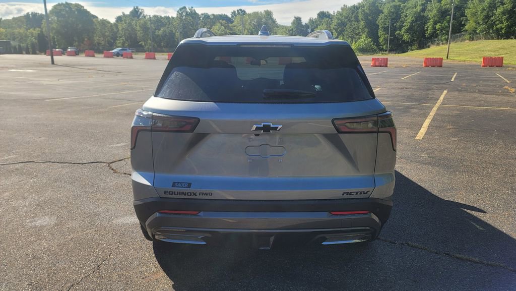 New 2026 Chevrolet Equinox ACTIV w/ Convenience Package III image 10