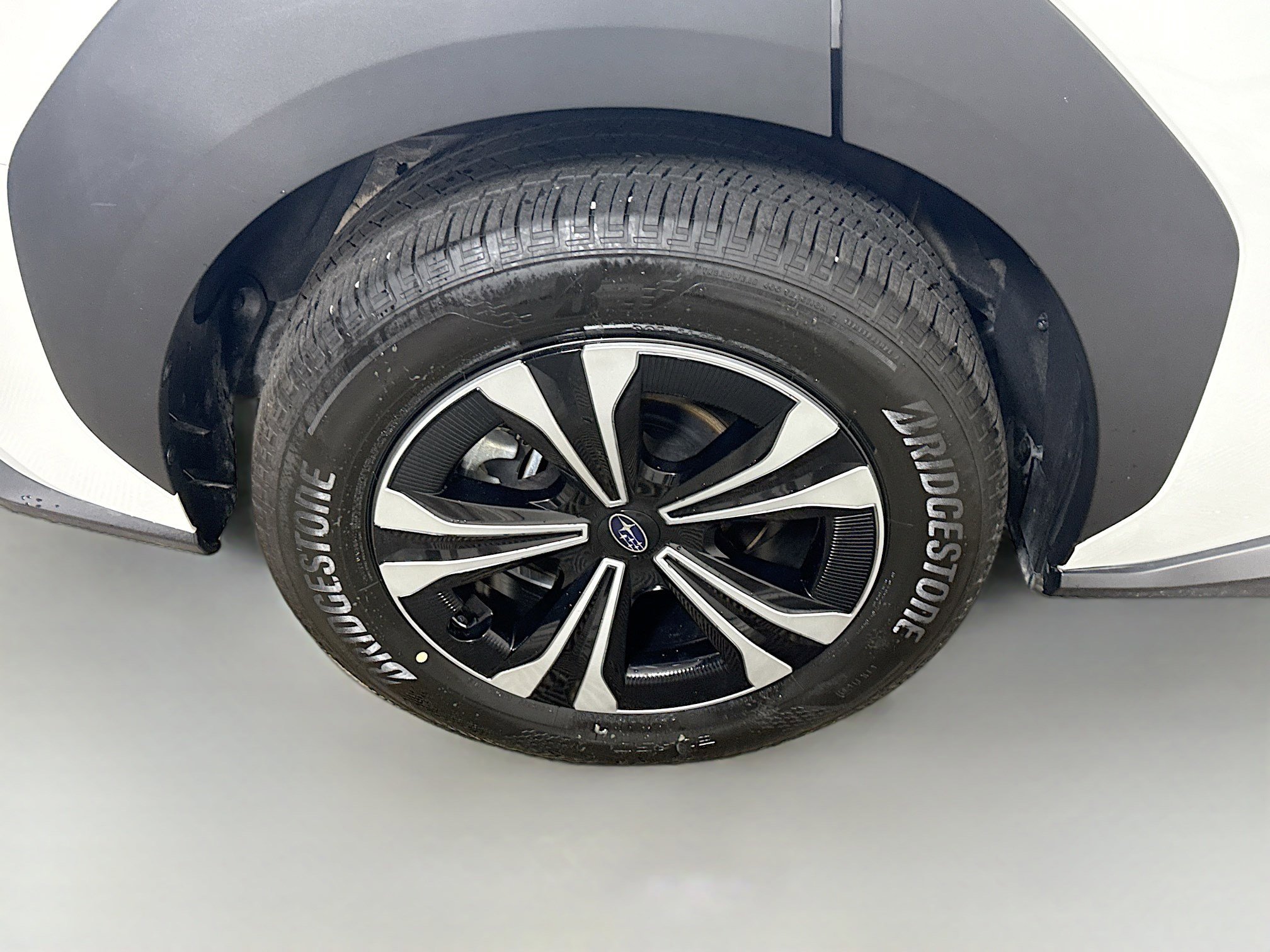 Used 2024 Subaru Solterra Premium image 33