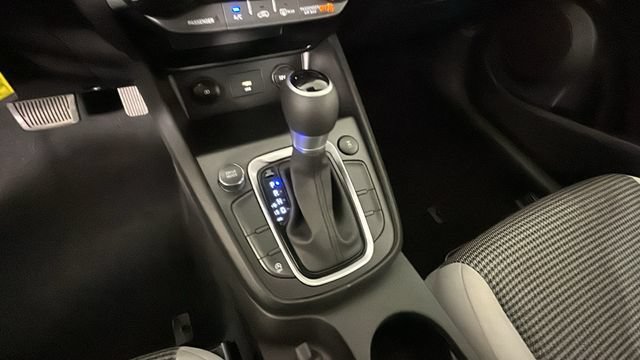 Certified 2023 Hyundai Kona SE AWD/4WD image 20