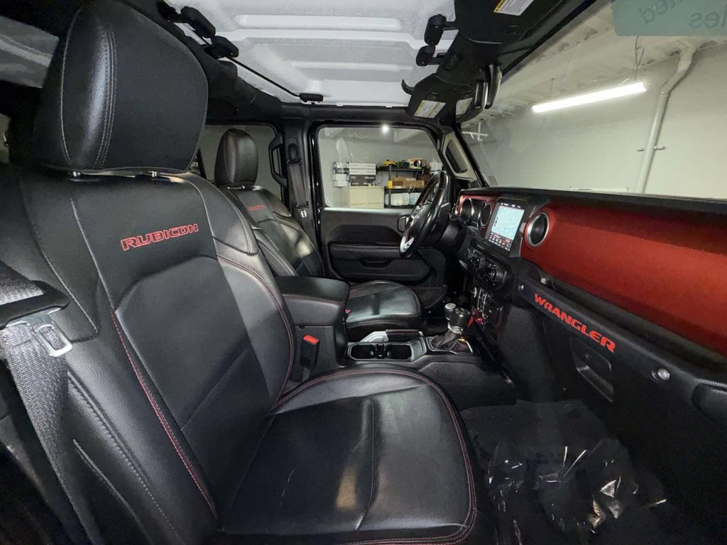 Used 2020 Jeep Wrangler Unlimited Rubicon w/ Dual Top Group AWD/4WD image 14