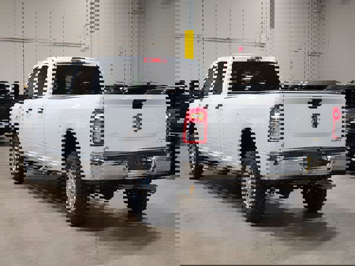 Used 2023 RAM 3500 Tradesman w/ Chrome Appearance Group image 11