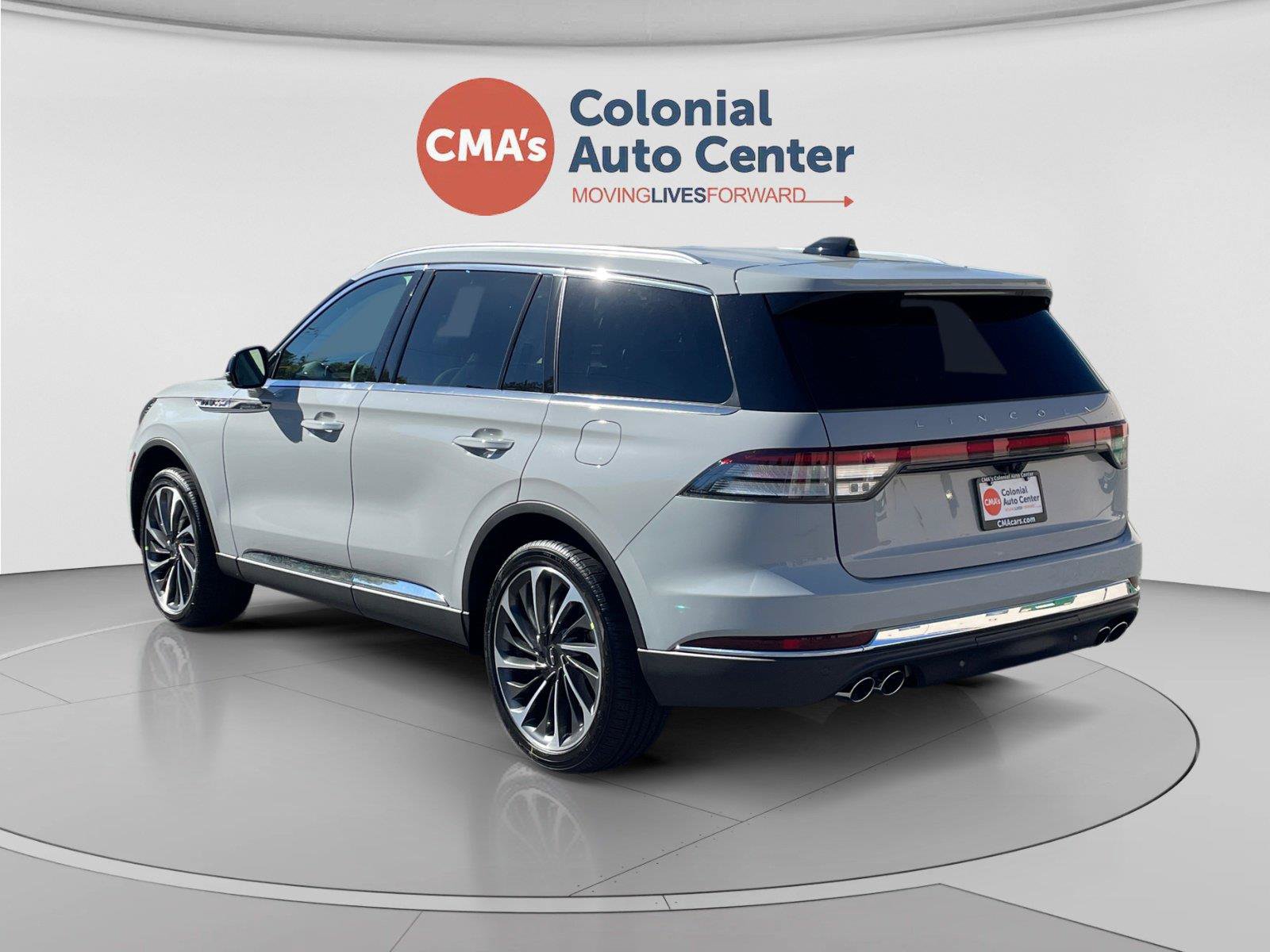 New 2027 Lincoln Aviator Reserve AWD/4WD image 3