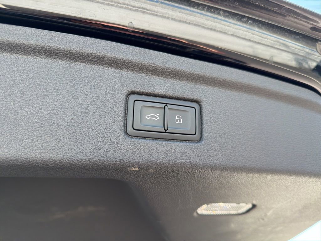 Used 2022 Audi A5 2.0T Premium Plus image 22