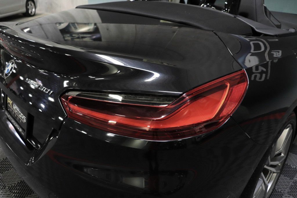 Used 2019 BMW Z4 sDrive30i w/ M Sport Package RWD image 9