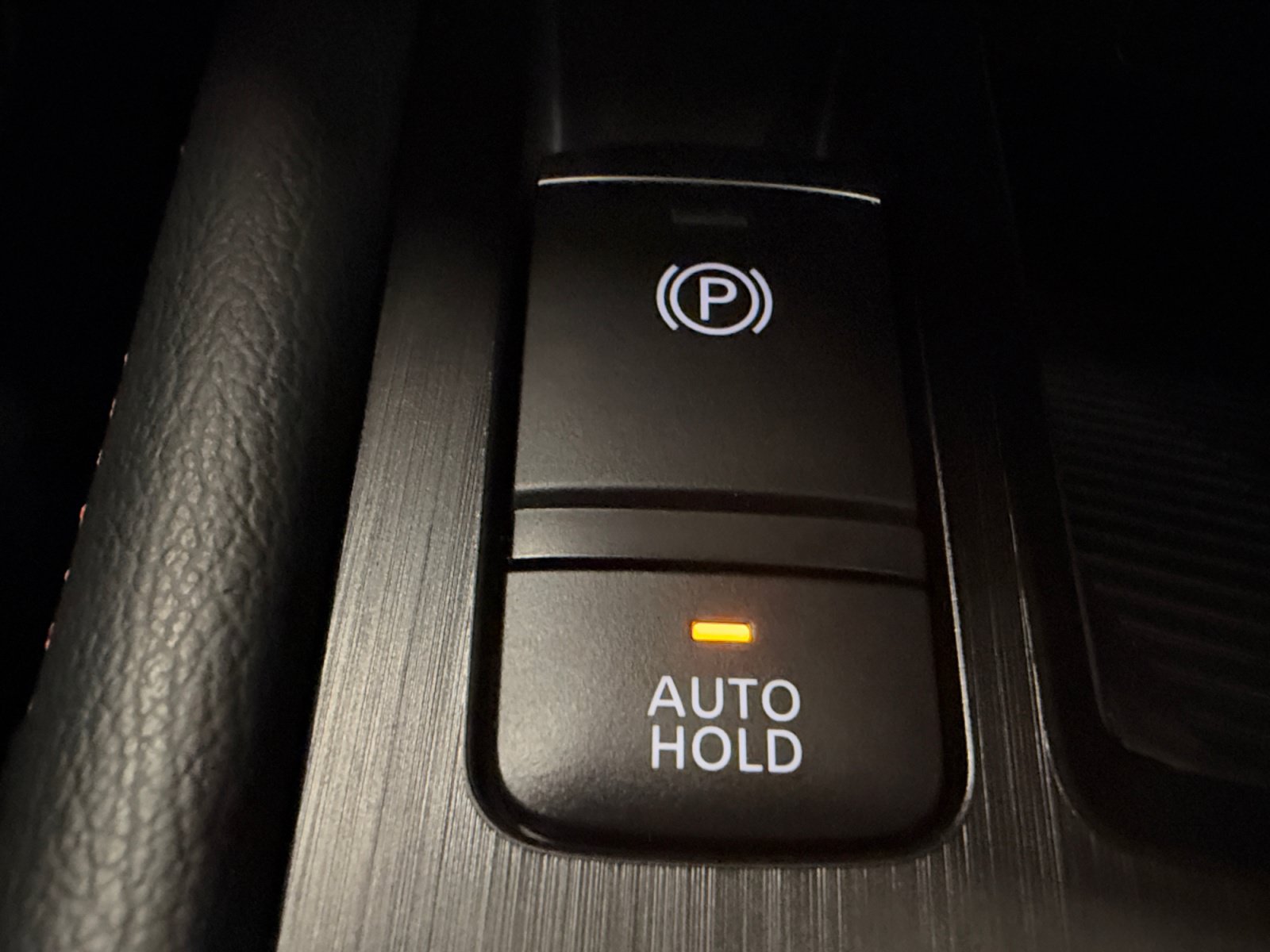 Used 2026 Nissan Kicks SR FWD image 36