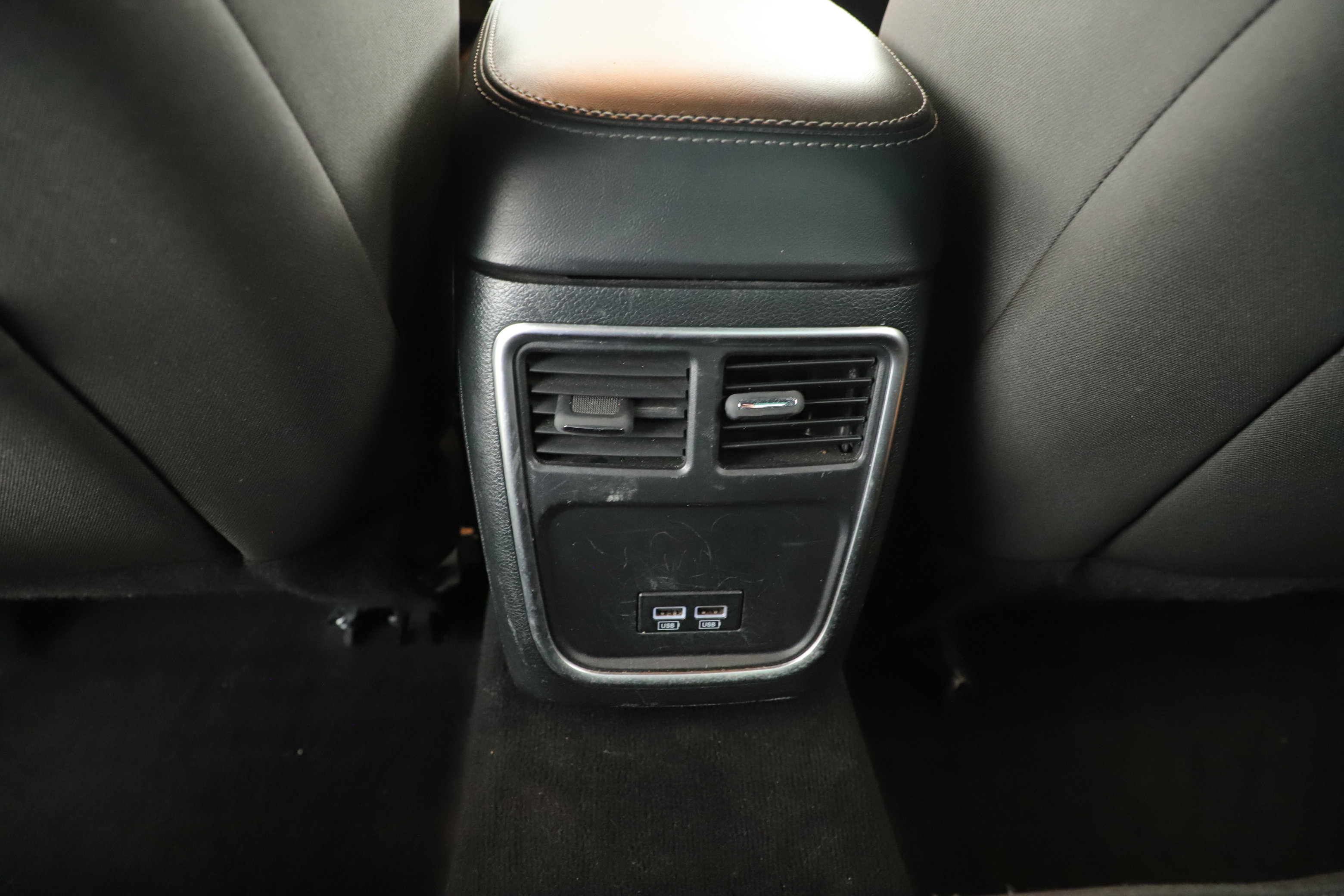 Used 2020 Dodge Charger SXT image 25