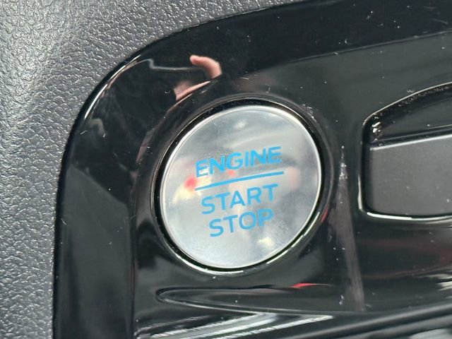 Certified 2024 Ford Escape ST-Line w/ Tech Pack #1 image 17
