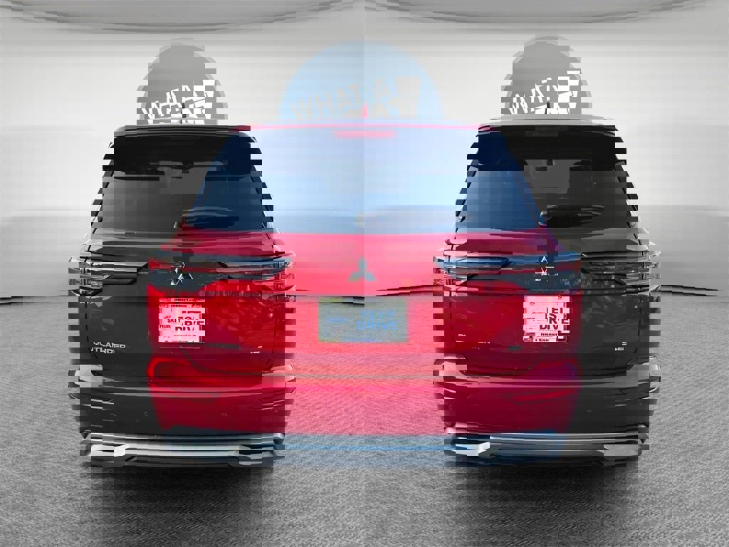 New 2025 Mitsubishi Outlander SE image 7