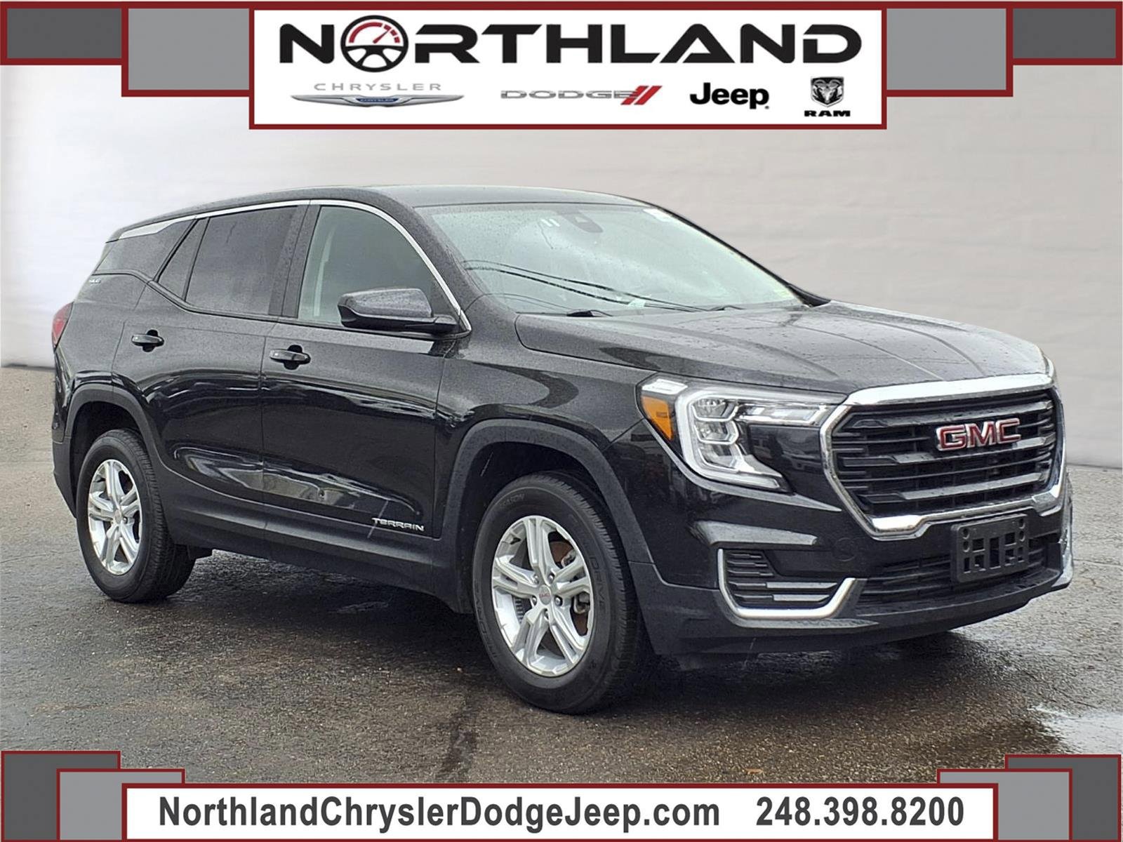 Used 2024 GMC Terrain SLE