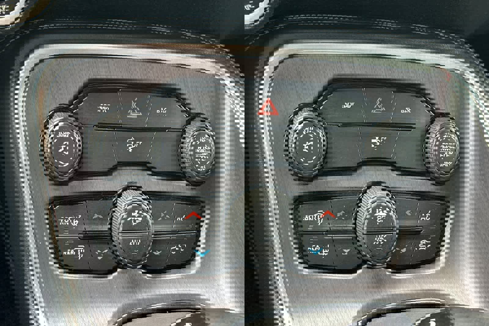 Used 2015 Dodge Challenger R/T w/ Quick Order Package 28B R/T RWD image 18