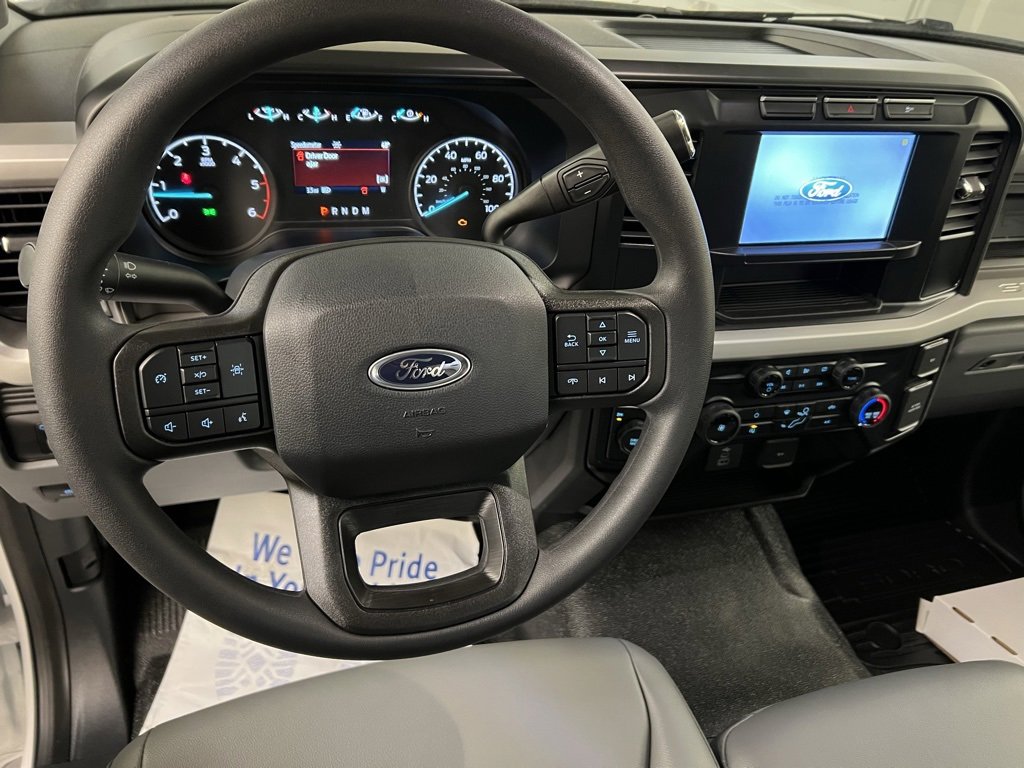 New 2024 Ford F550 4x4 Regular Cab Super Duty image 8