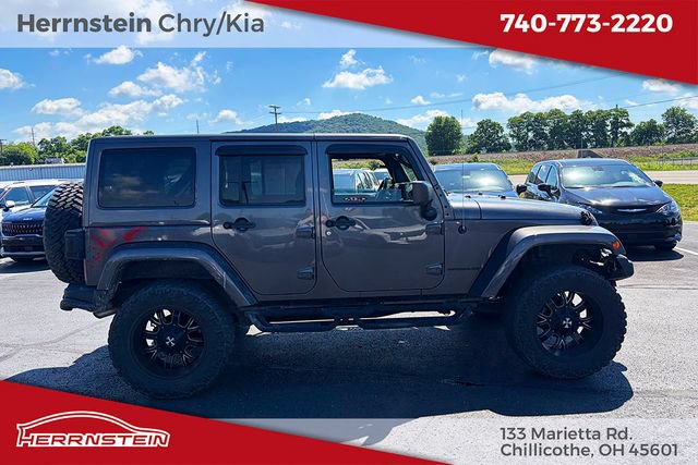 Used 2016 Jeep Wrangler Unlimited Sahara AWD/4WD image 17