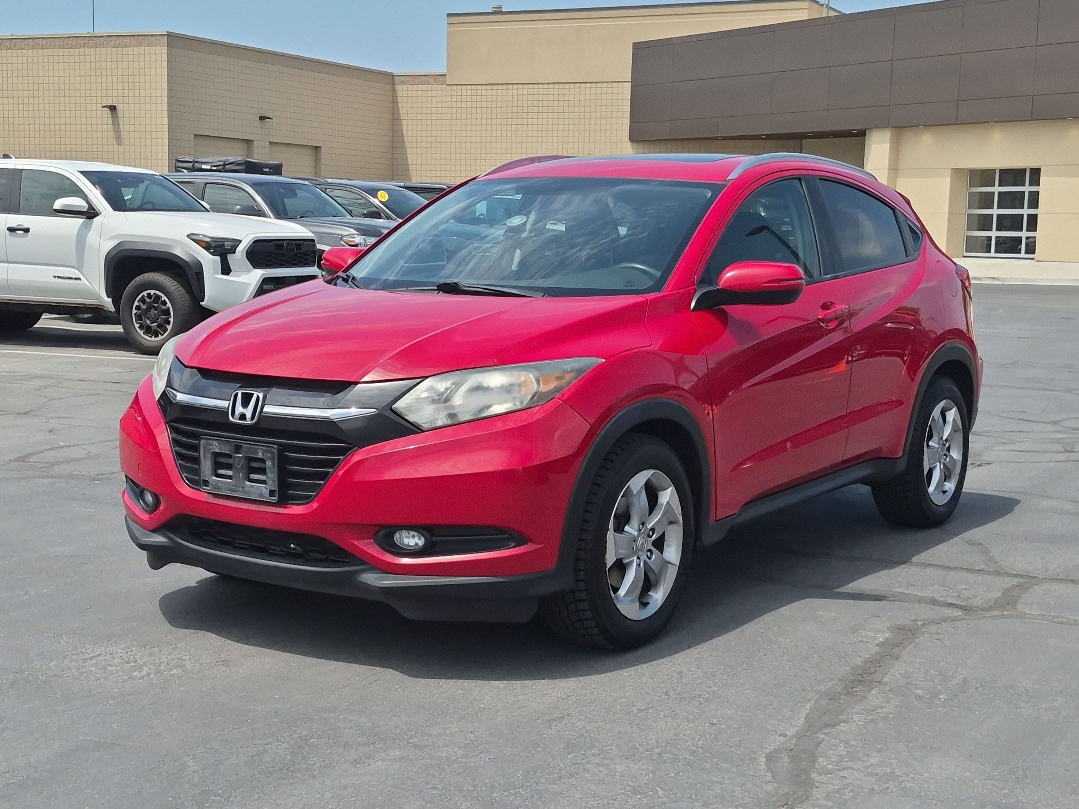 Used 2017 Honda HR-V EX-L image 10