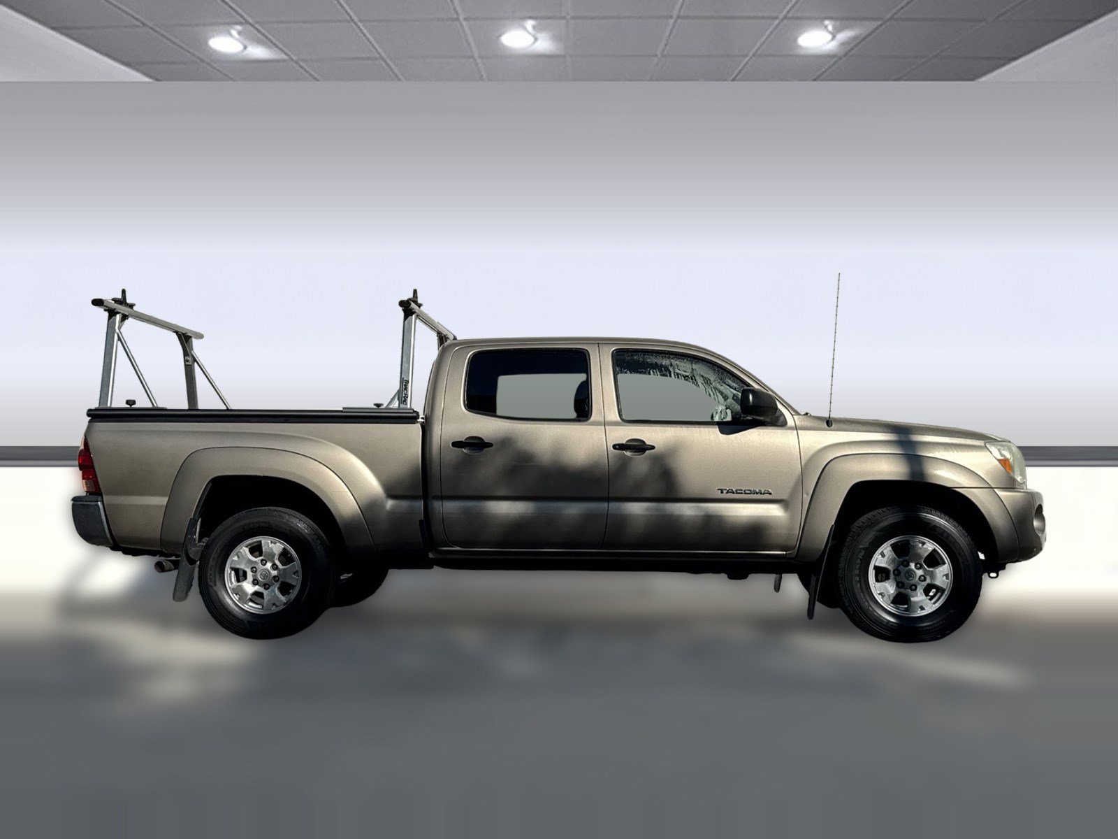Used 2006 Toyota Tacoma PreRunner w/ SR5 Pkg #2 RWD image 7