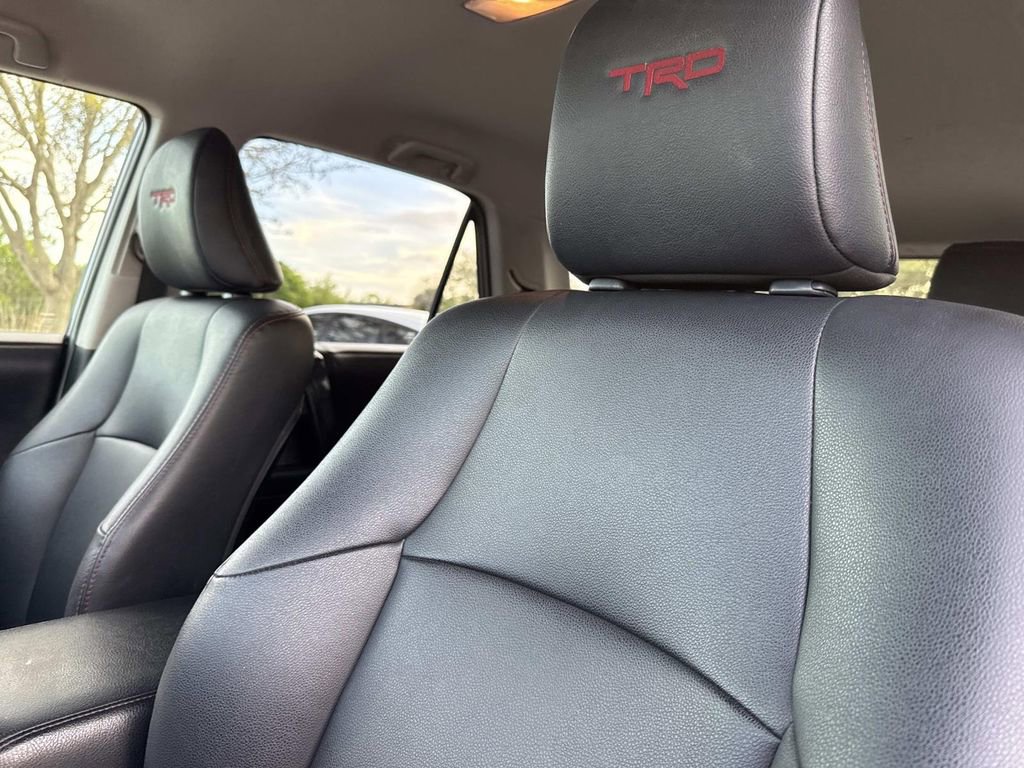 Used 2022 Toyota 4Runner TRD Off-Road Premium AWD/4WD image 27