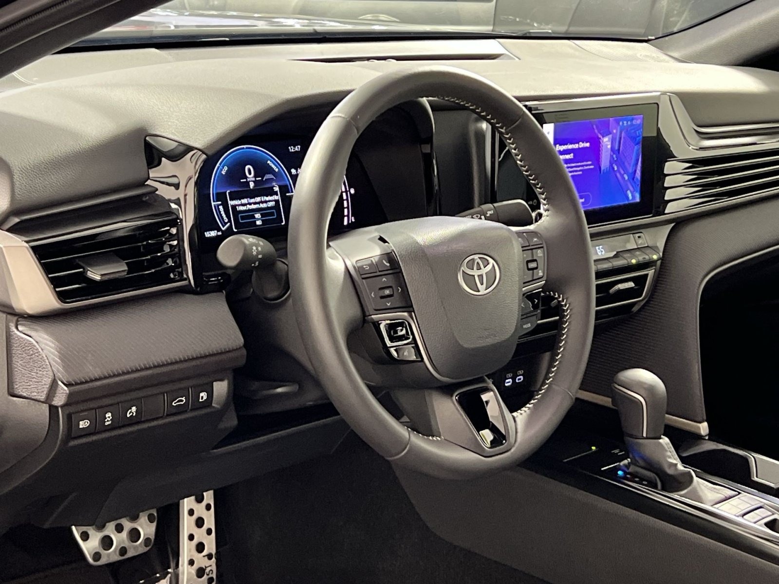 Used 2026 Toyota Camry SE FWD image 16