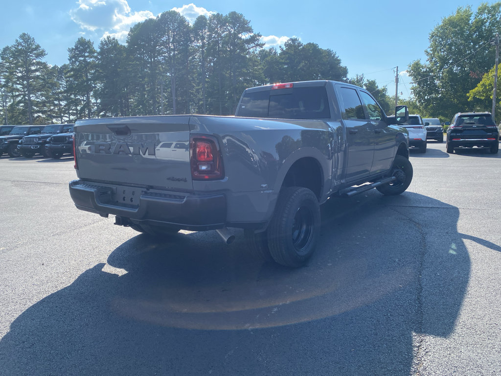 New 2027 RAM 3500 Tradesman AWD/4WD image 5