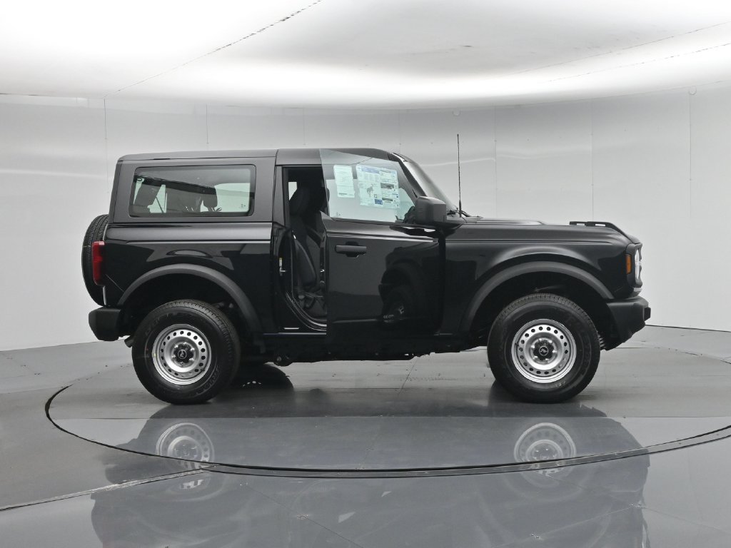 New 2026 Ford Bronco 2-Door AWD/4WD image 4