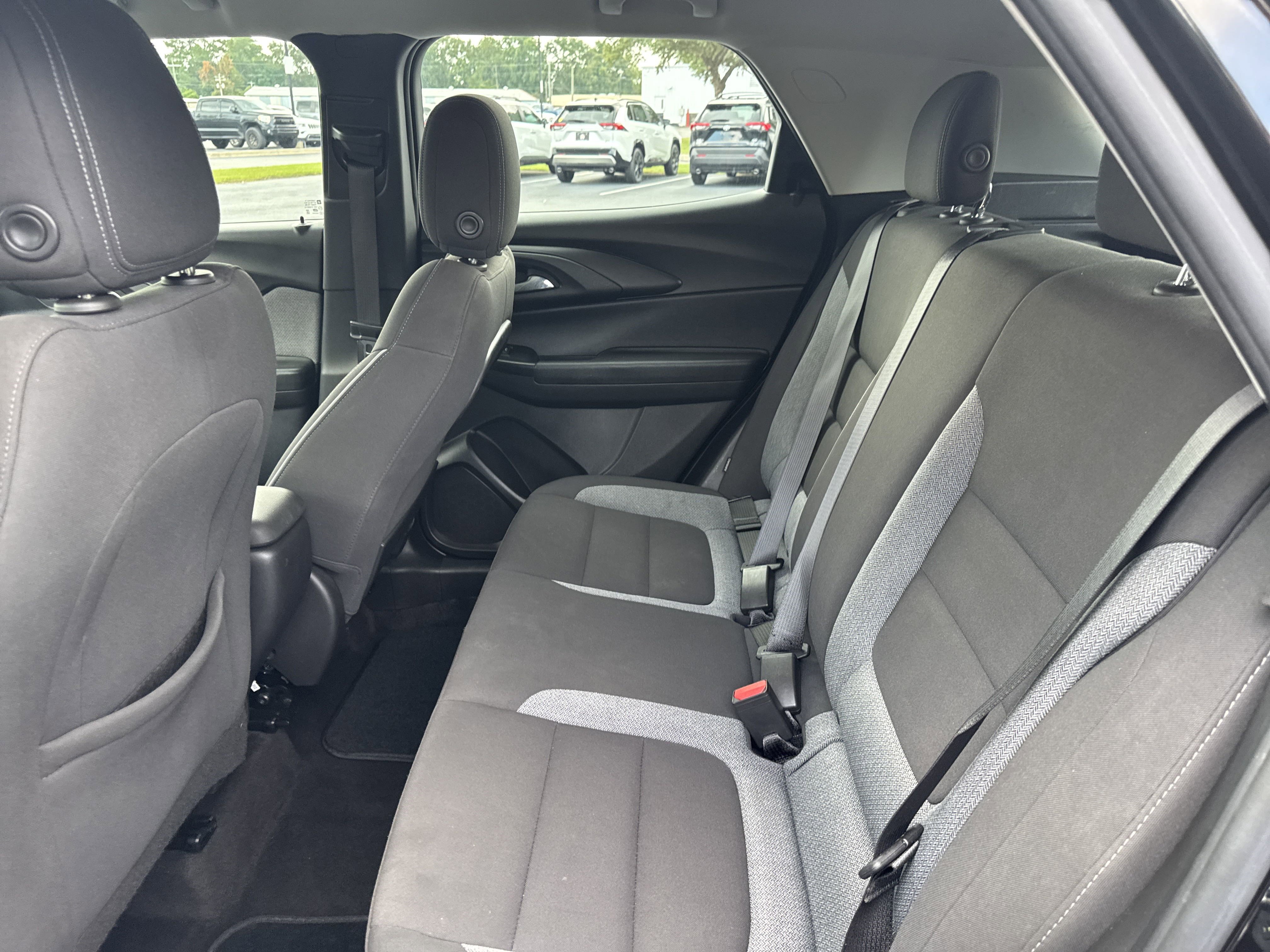 Used 2023 Chevrolet TrailBlazer LS image 23