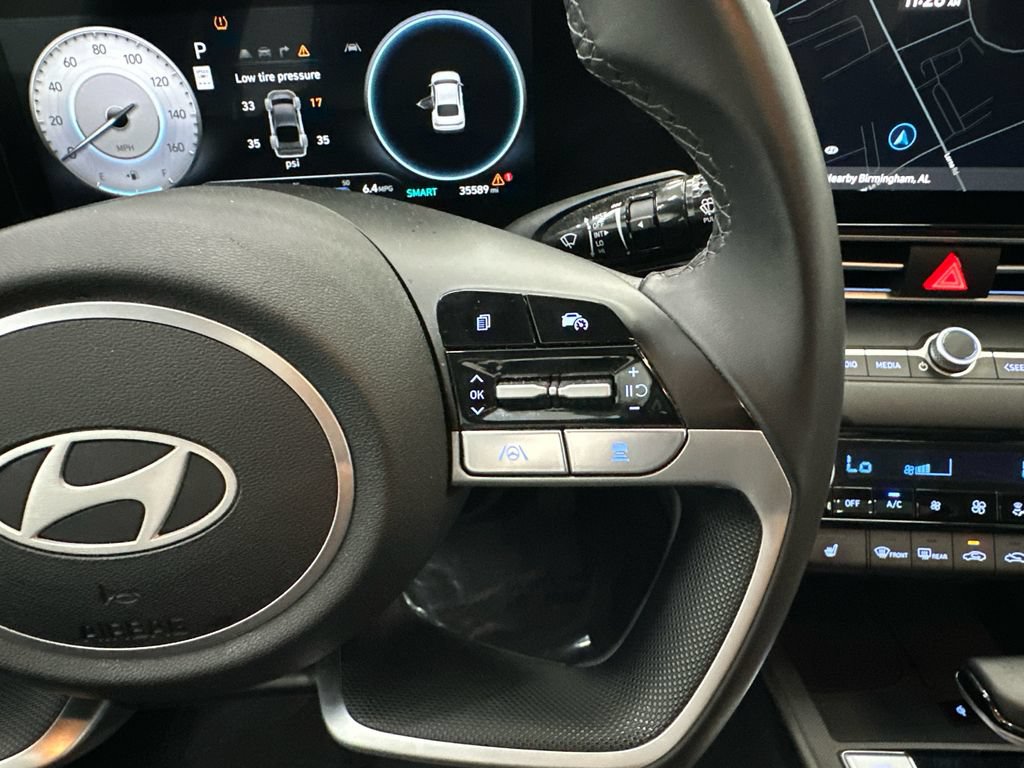 Used 2025 Hyundai Elantra SEL FWD image 25