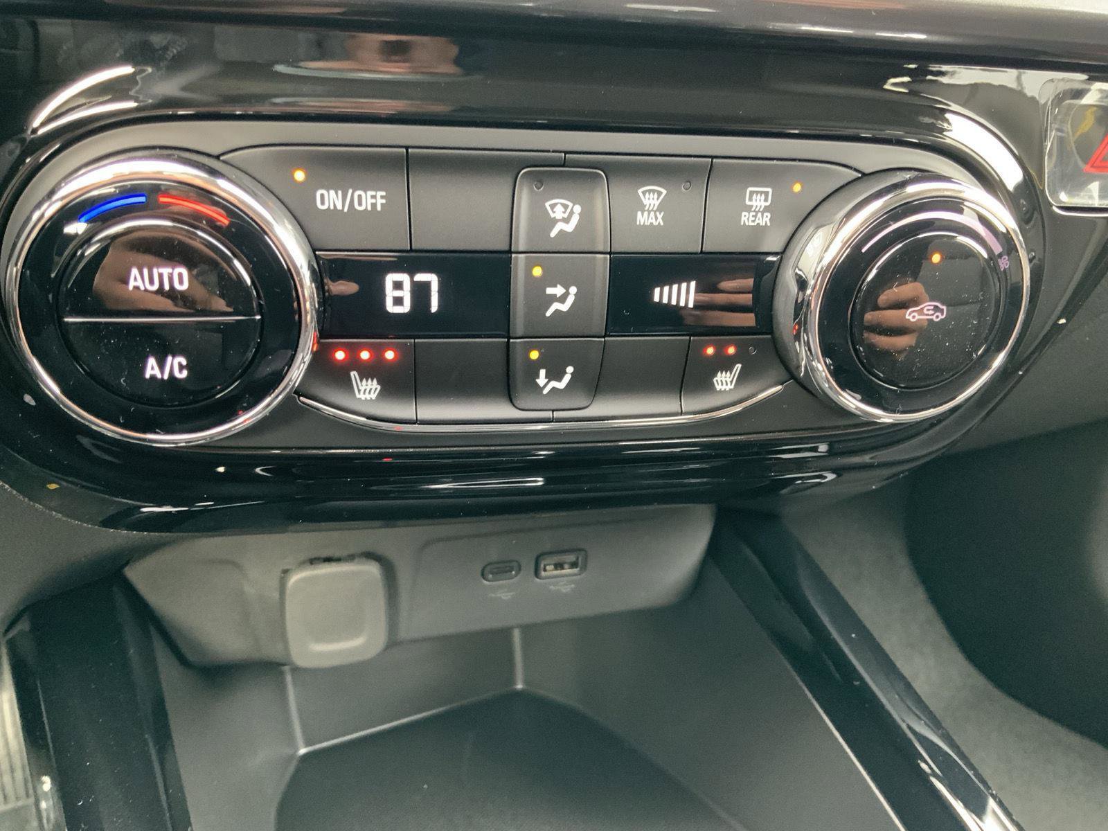 New 2026 Chevrolet Trax ACTIV w/ Driver Confidence Package image 23