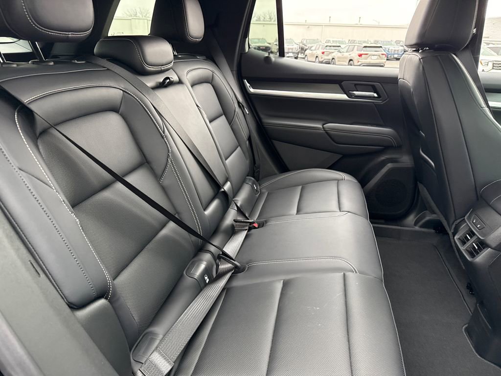 New 2026 GMC Terrain Elevation w/ Elevation Premium Package image 38