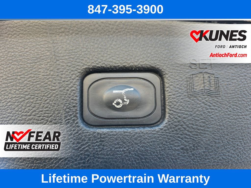 Used 2022 Ford Edge Titanium w/ Equipment Group 301A image 17