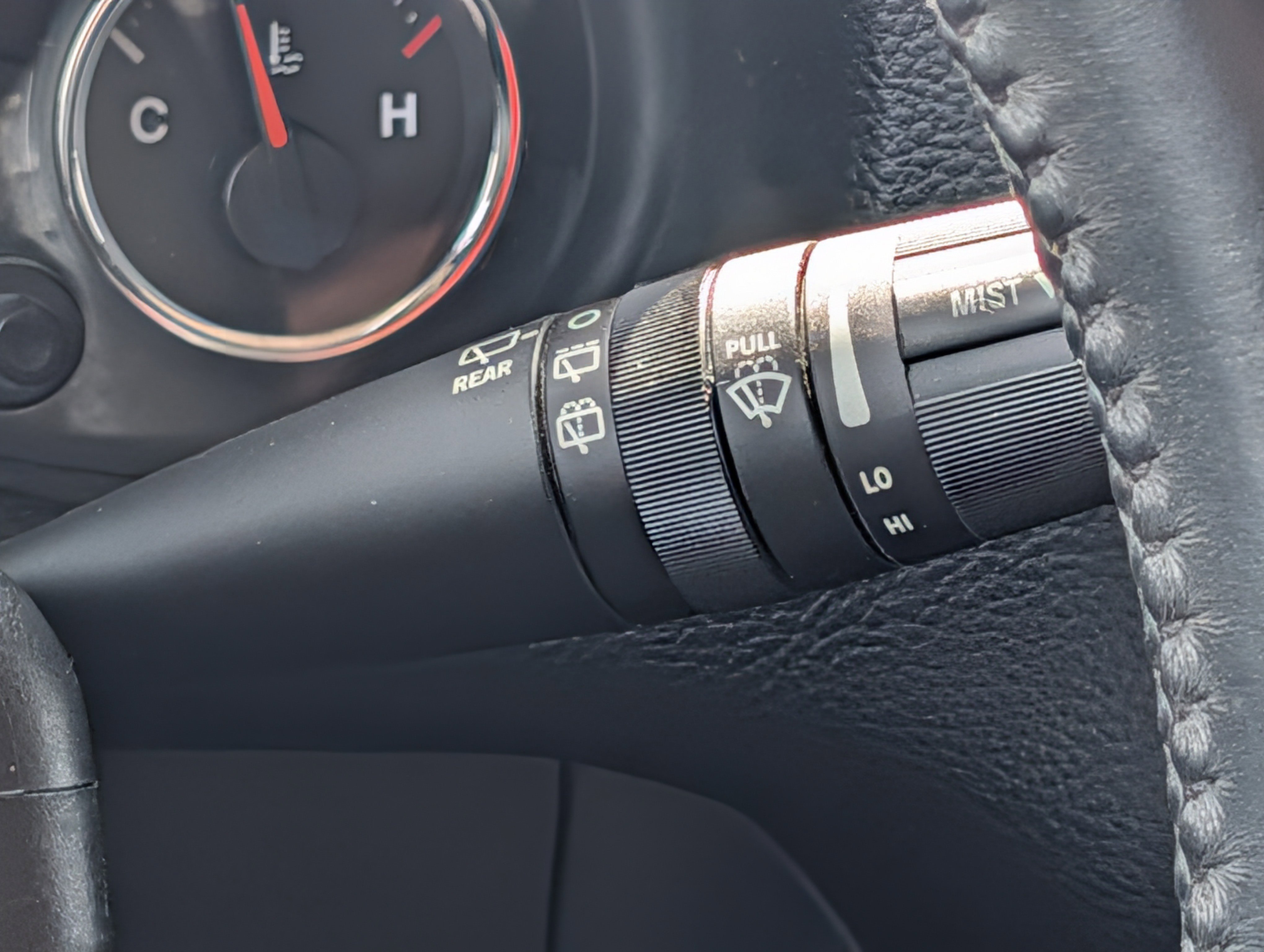 Used 2016 Jeep Wrangler Rubicon w/ Power Convenience Group AWD/4WD image 16