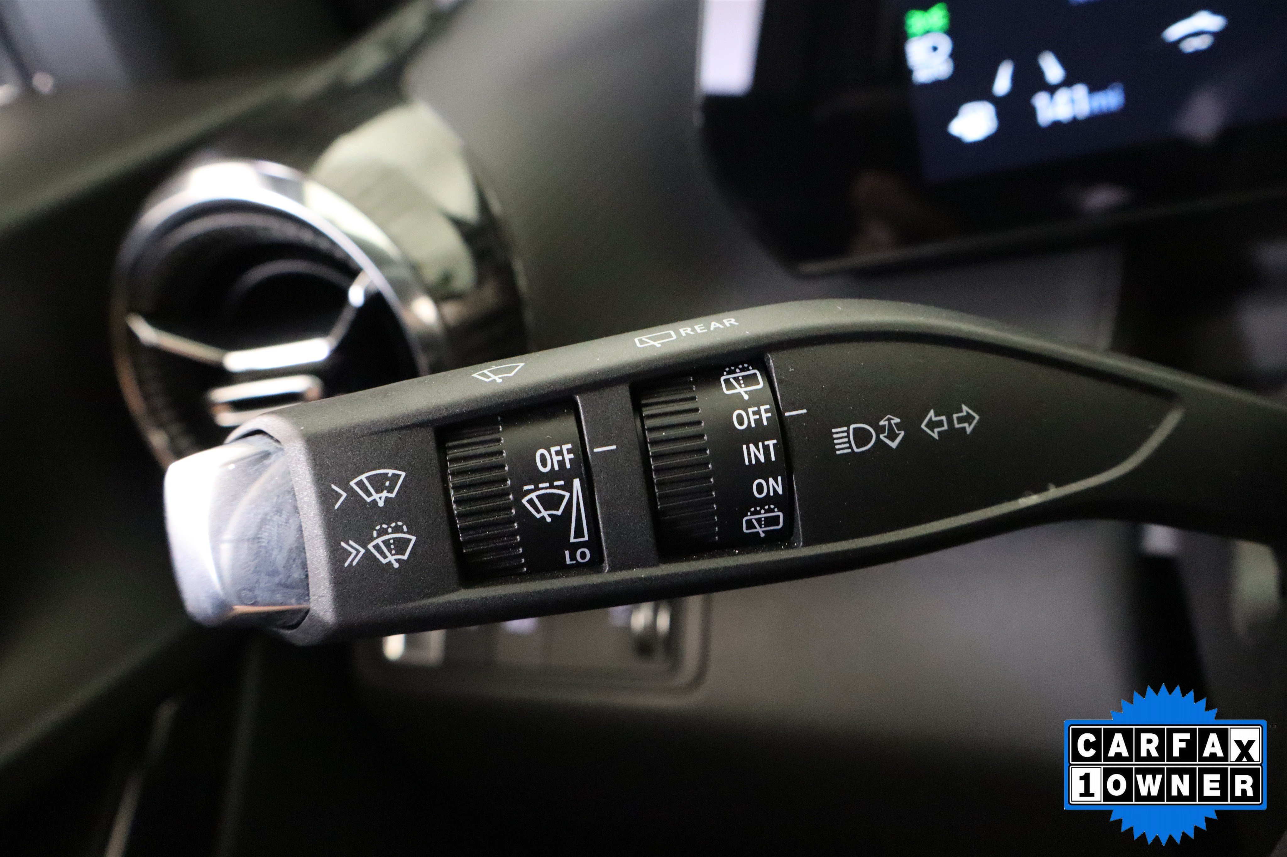 Used 2026 Chevrolet Equinox LT FWD image 32