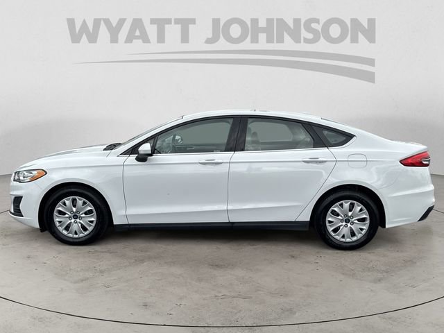 Used 2020 Ford Fusion S image 2