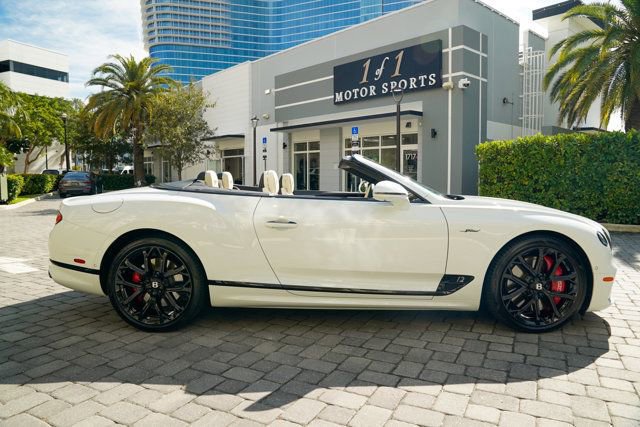 Used 2024 Bentley Continental GT Speed AWD/4WD image 32