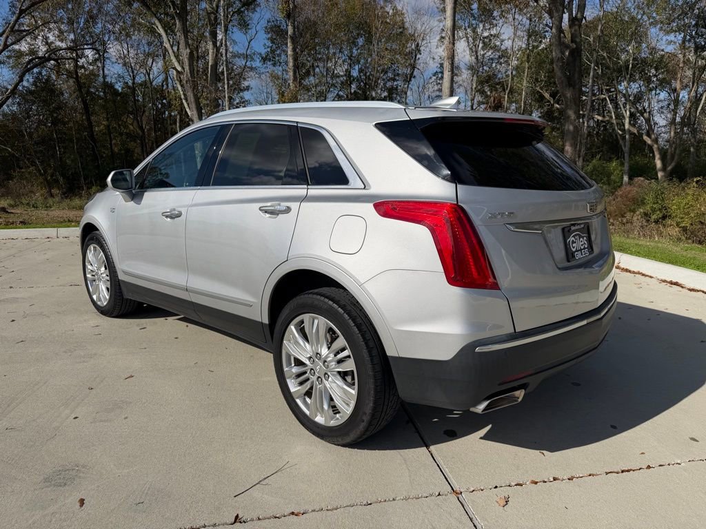 Used 2019 Cadillac XT5 Premium Luxury image 3