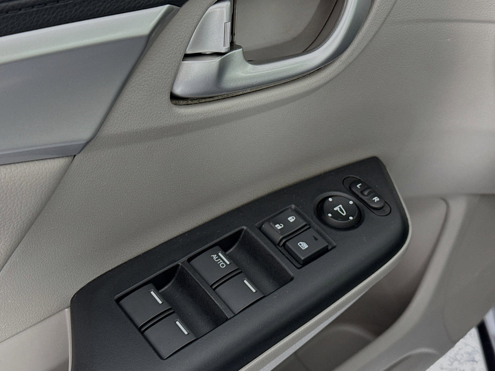 Used 2014 Honda Civic EX-L image 18