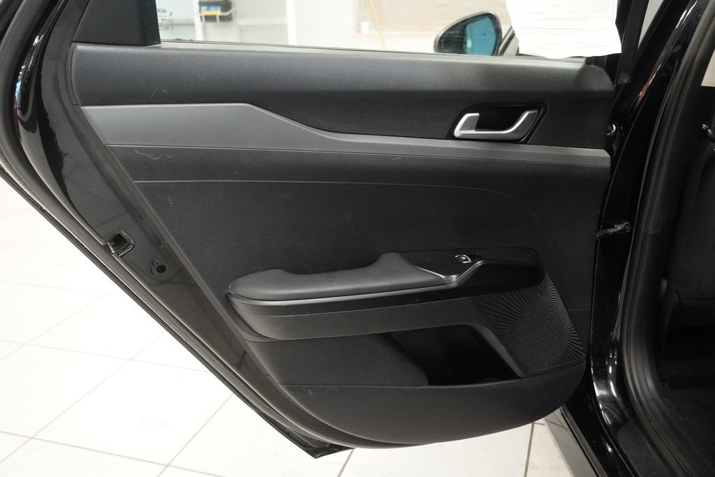 Used 2021 Kia K5 LX FWD image 24