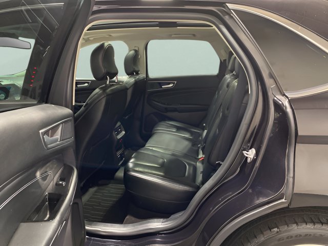 Used 2019 Ford Edge Titanium w/ Equipment Group 301A AWD/4WD image 24